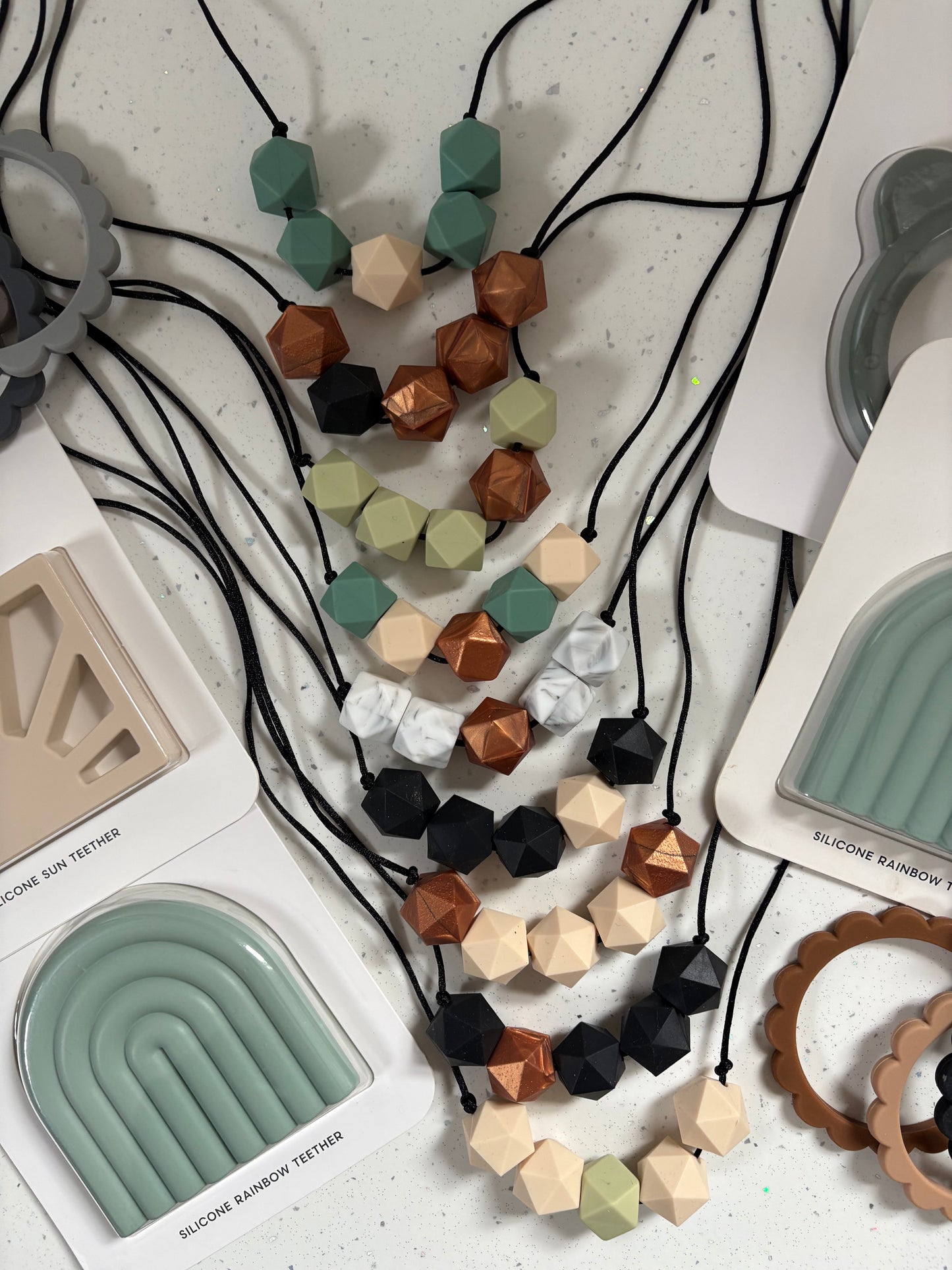 Teething necklace & teether