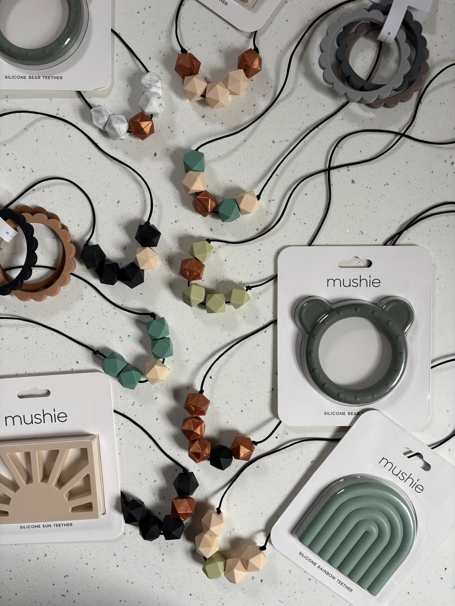 Teething necklace & teether